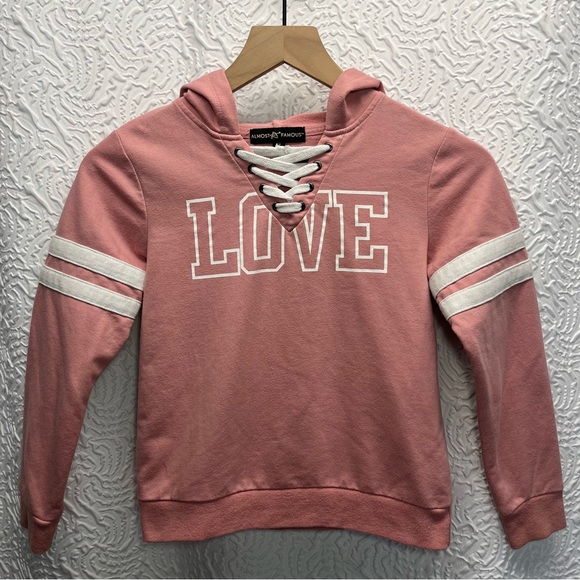 Almost Famous Pink Love Hoodie Pullover Long Sleeve Sweatshirt - Picture 2 of 9